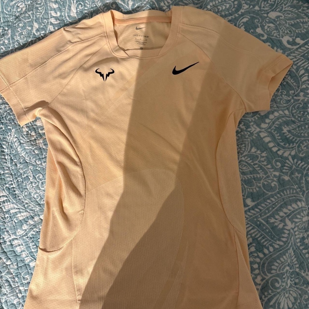 Nike Dri-fit tennis shirt, Excellent Condition